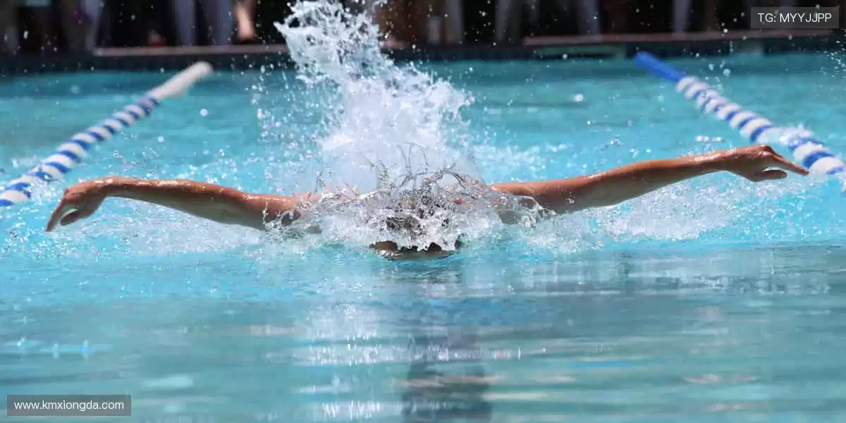 高清画质 + 专业解说，打造沉浸式观赛体验！🎧